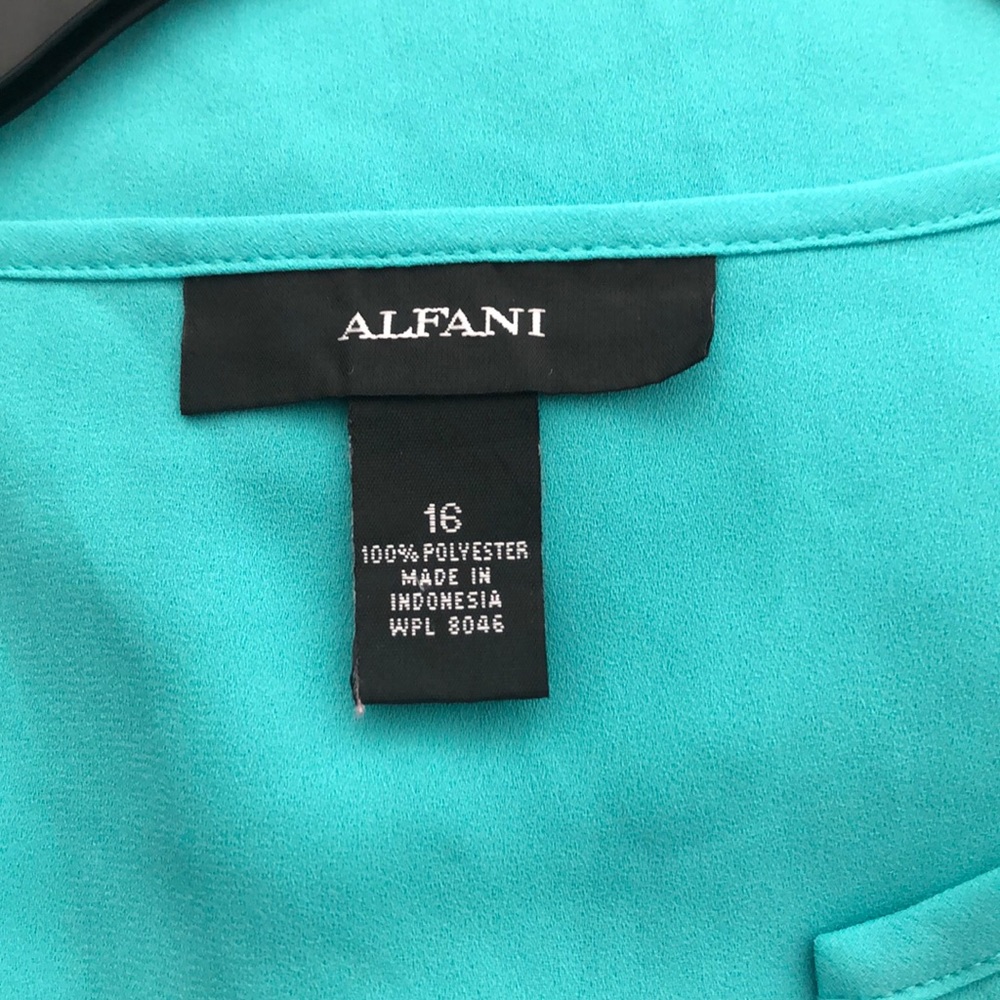 Used blouse - Picture 3 of 3